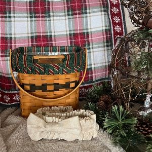 Longaberger 1998 Christmas Green Glad Tidings basket + garter